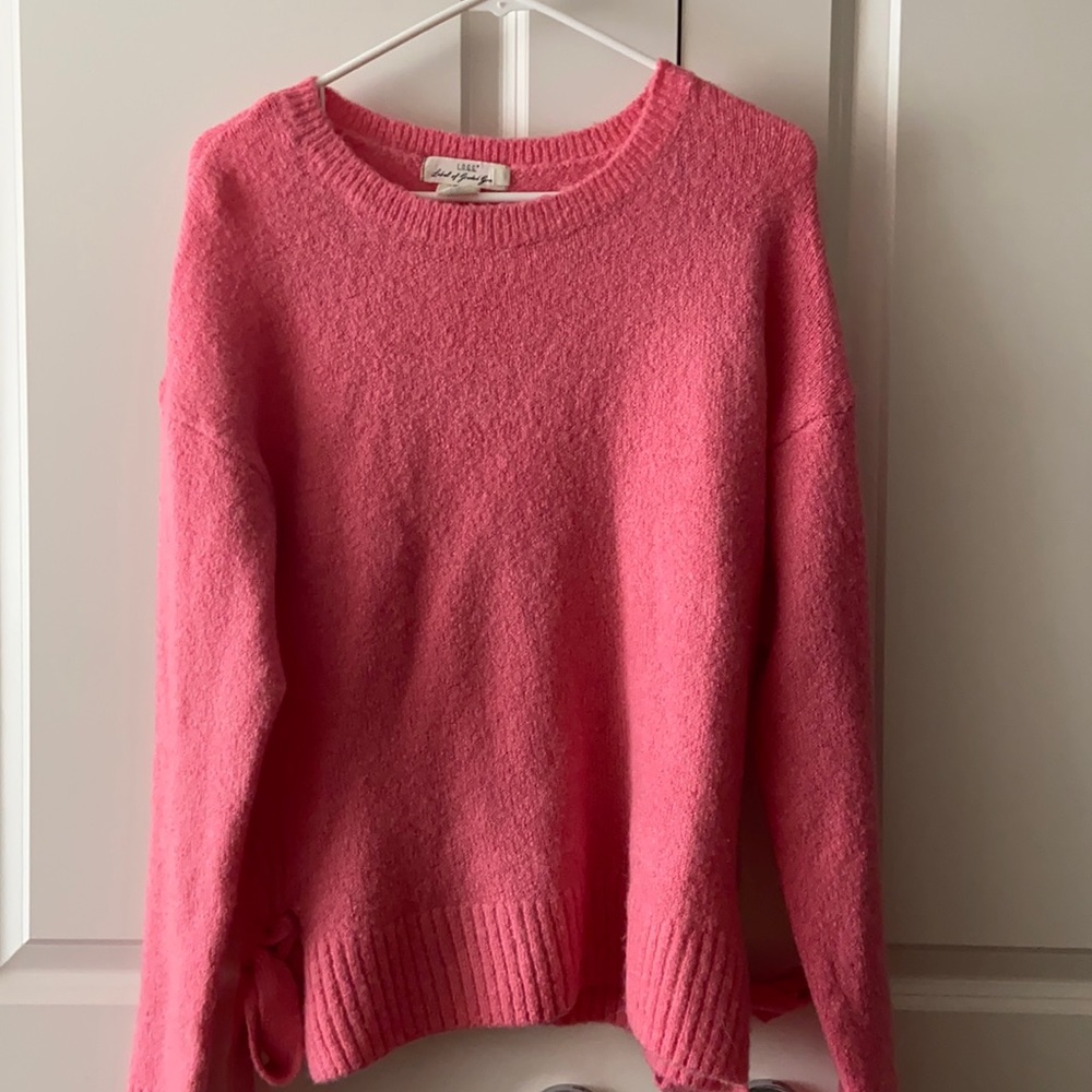 H&M sweater 🎀